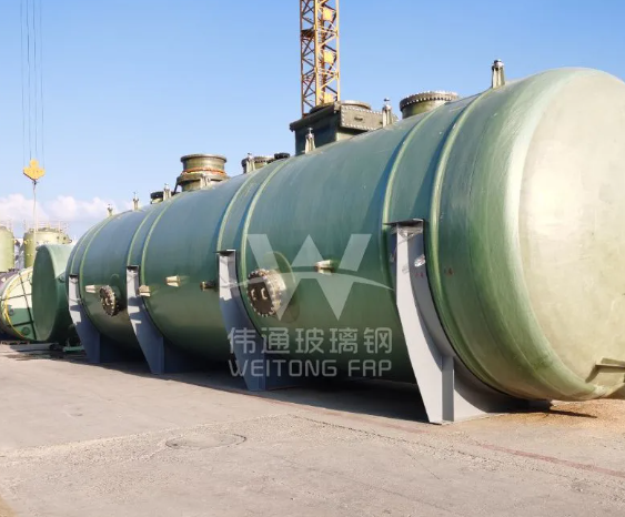 Horizontal Fiberglass Storage Tank